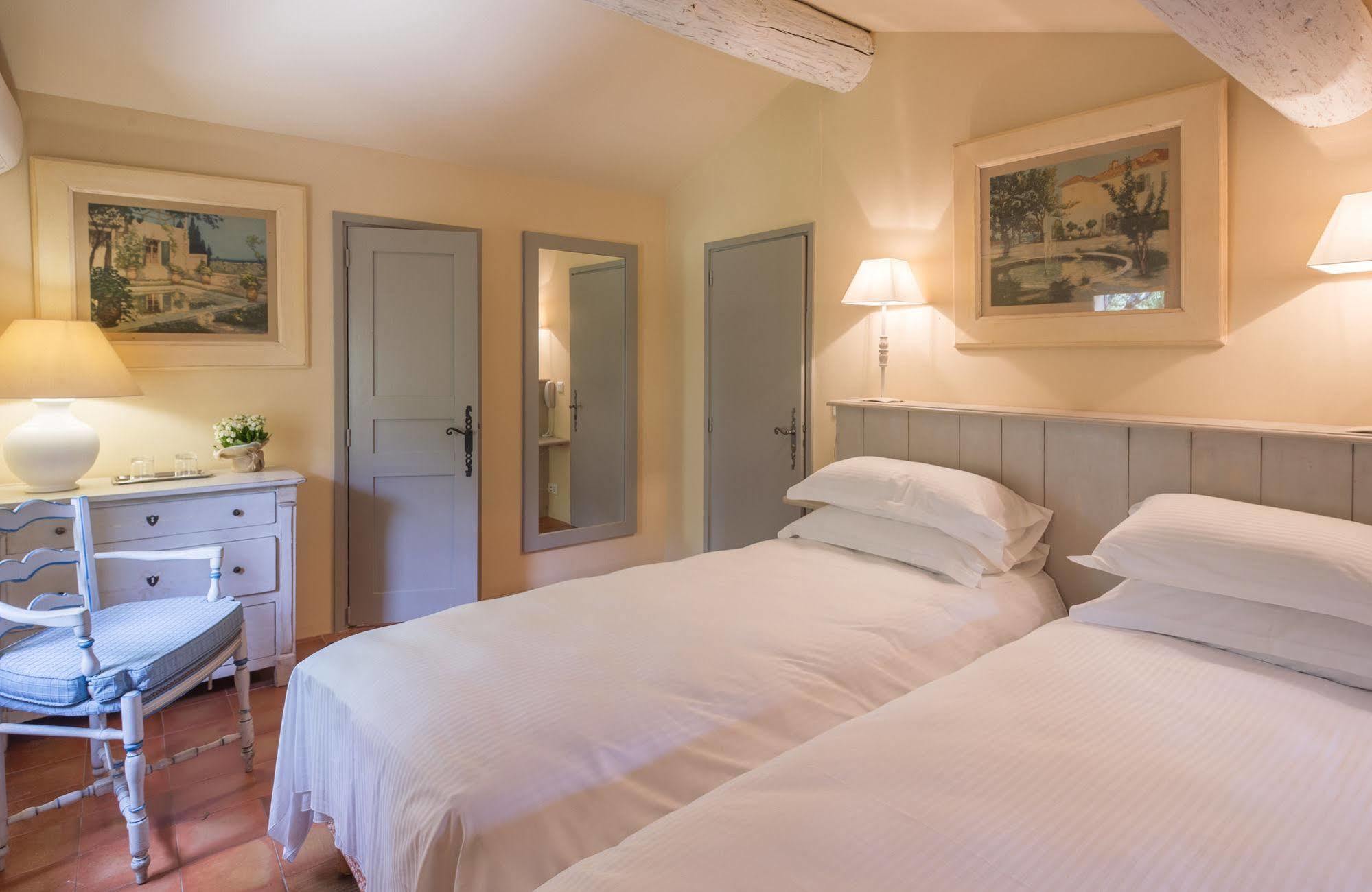 Le Jas De Gordes Hotell Exteriör bild